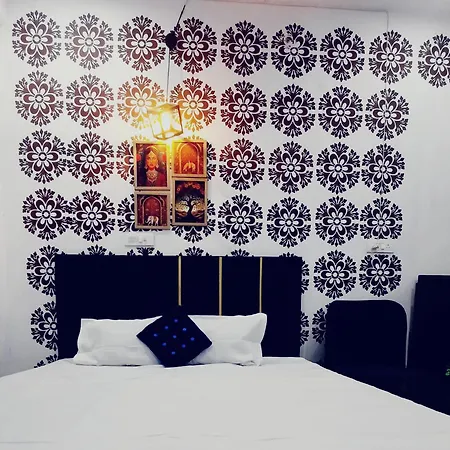 Iconic Retreat By Atulyam Stays Prayagraj Exterior photo